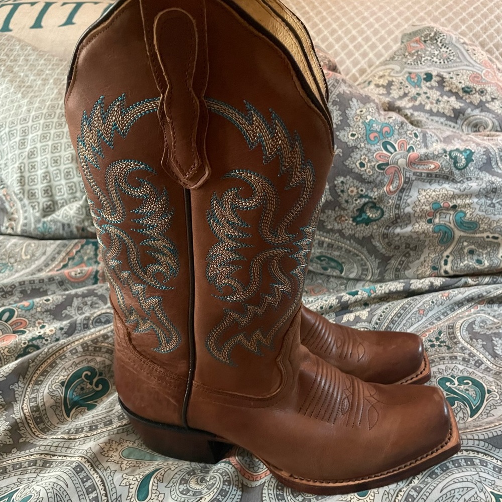 Nocona cowboy boots